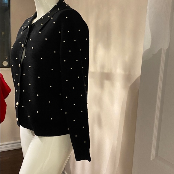 Sioni Classic pearls and Black Knitwear - Picture 6 of 12